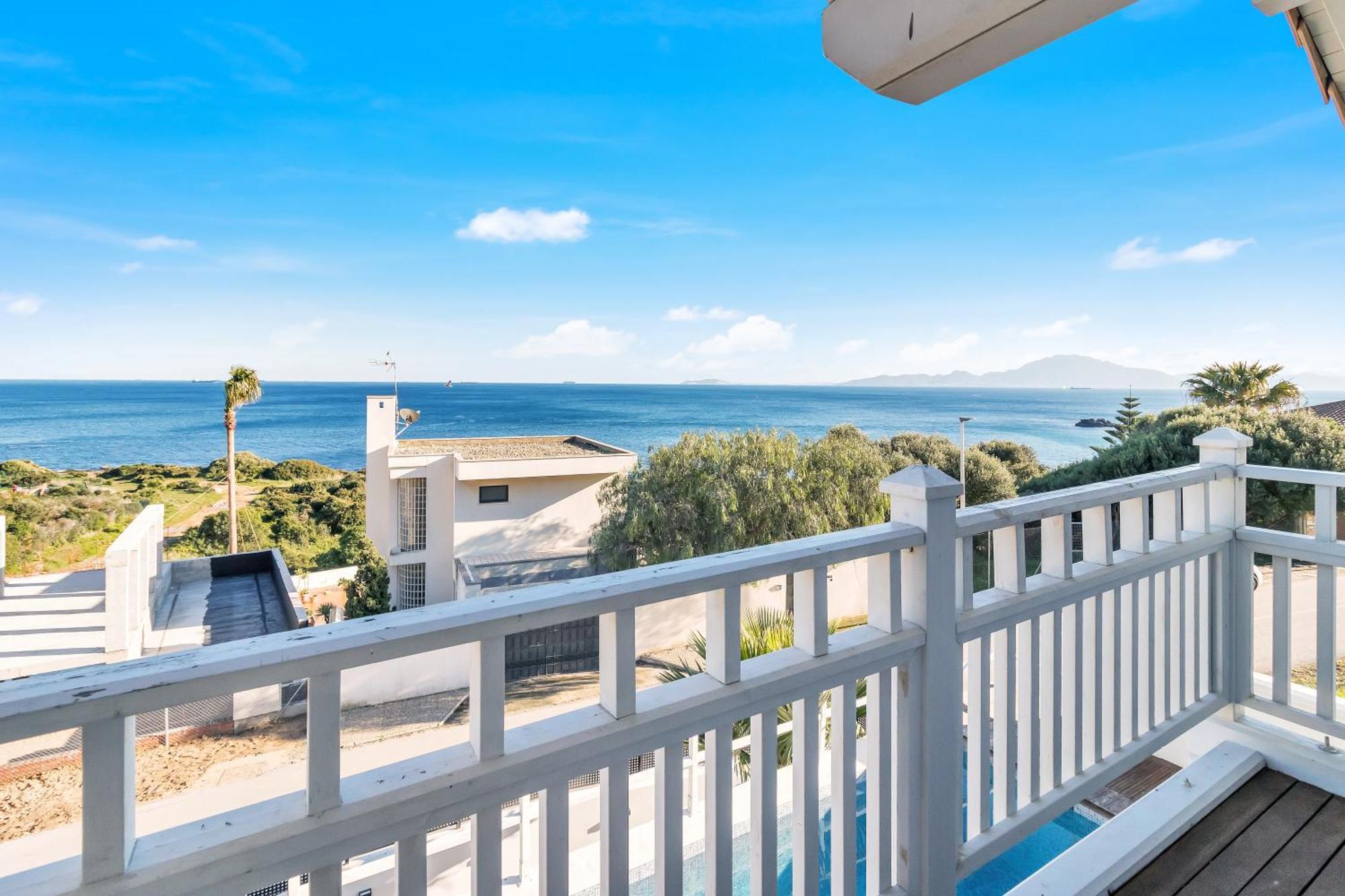 Increible Villa De Madera Con Vistas Al Mar Αλγεθίρας Εξωτερικό φωτογραφία
