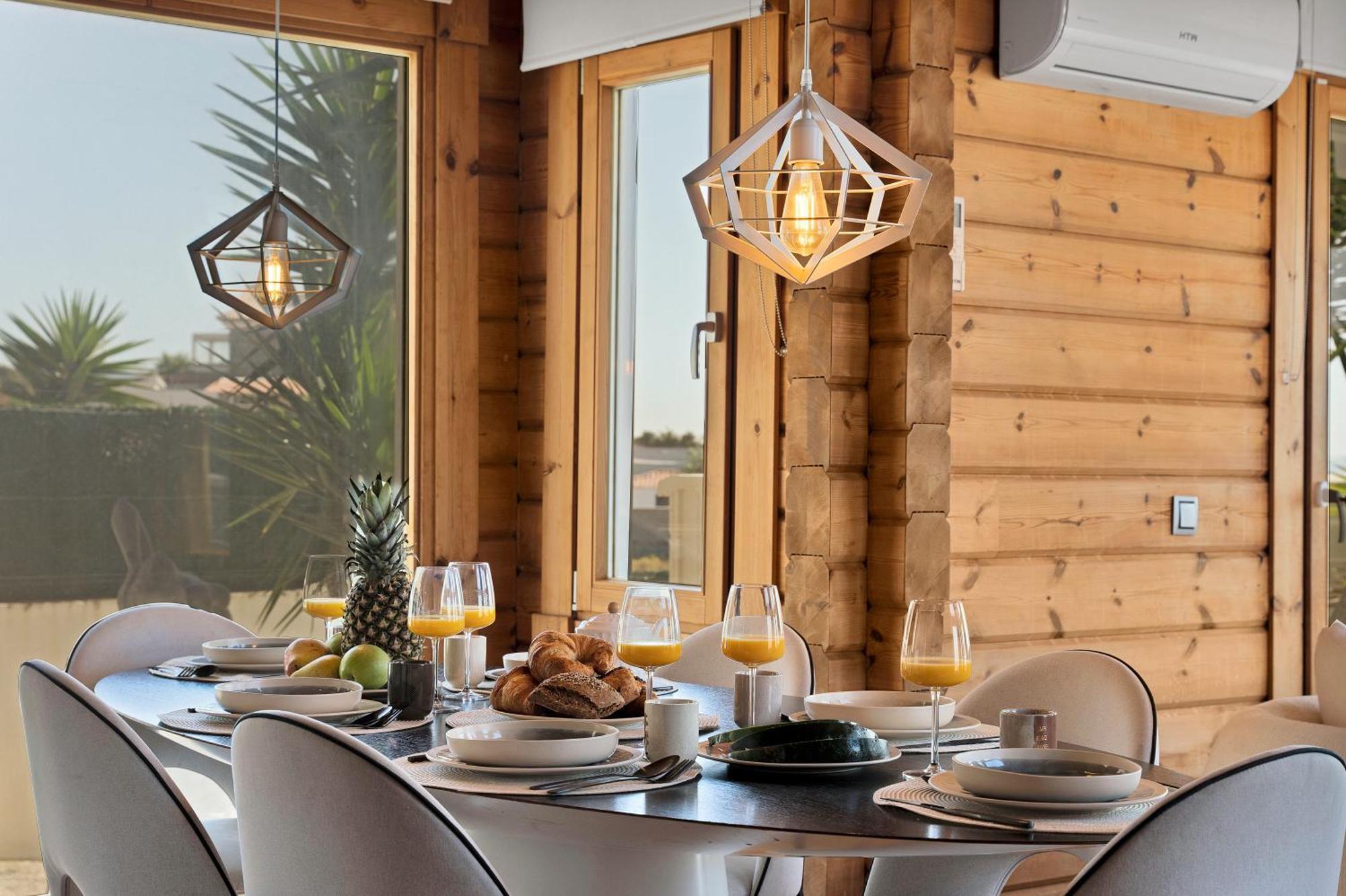 Increible Villa De Madera Con Vistas Al Mar Αλγεθίρας Εξωτερικό φωτογραφία